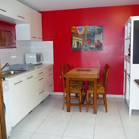 Mas Des Sentes Petit T1 Apartamento Nans-les-Pins Exterior foto