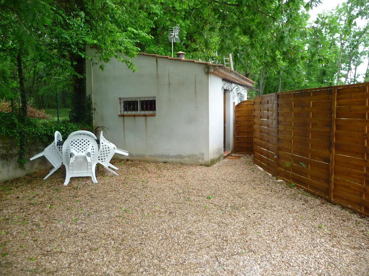 Mas Des Sentes Petit T1 Apartamento Nans-les-Pins Exterior foto