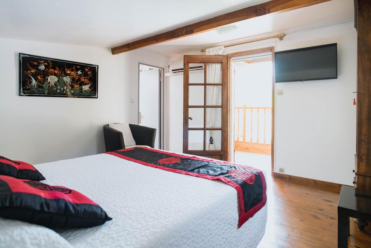 Mas Des Sentes Petit T1 Apartamento Nans-les-Pins Exterior foto
