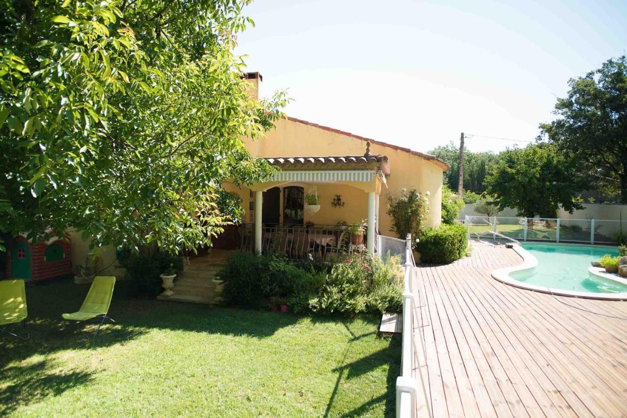 Mas Des Sentes Petit T1 Apartamento Nans-les-Pins Exterior foto